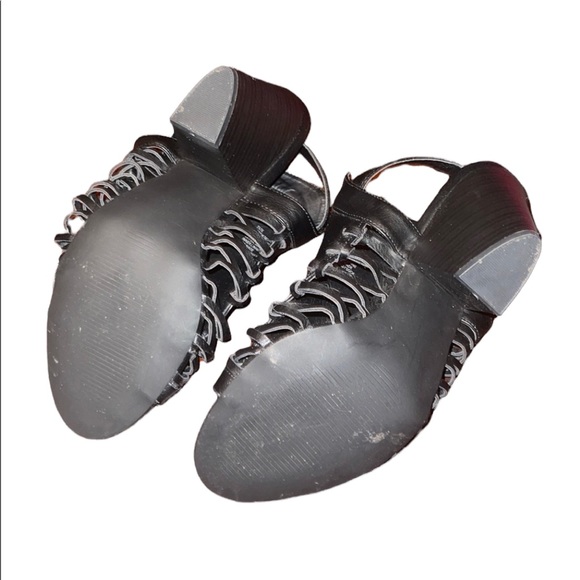 ShoeDazzle Tate black sandals - Picture 9 of 12